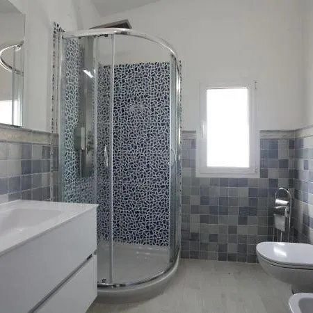 Pittulongu Chalet Sleeps 7 * Olbia