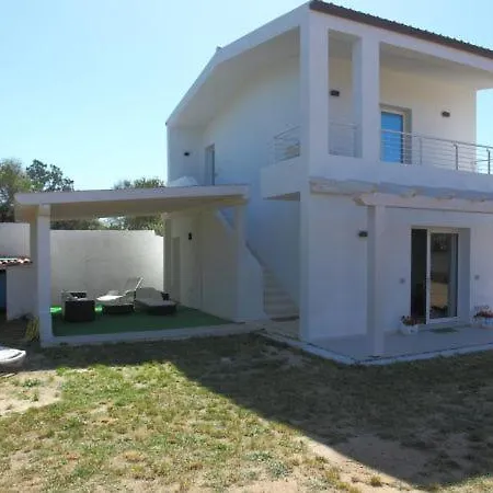 Pittulongu Chalet Sleeps 7 샬레