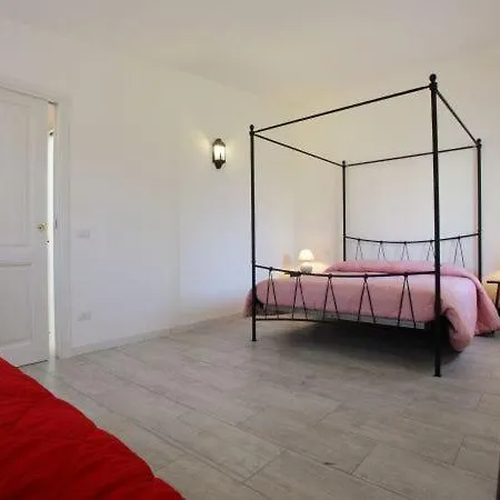 Pittulongu Chalet Sleeps 7 Horská chata Olbia
